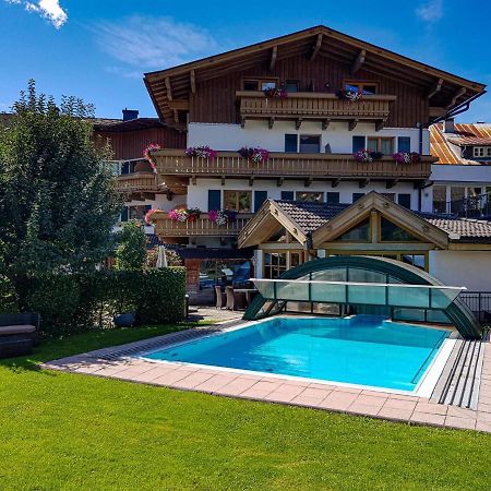 Hotel In The Heart Of The Alps Утендорф Екстериор снимка